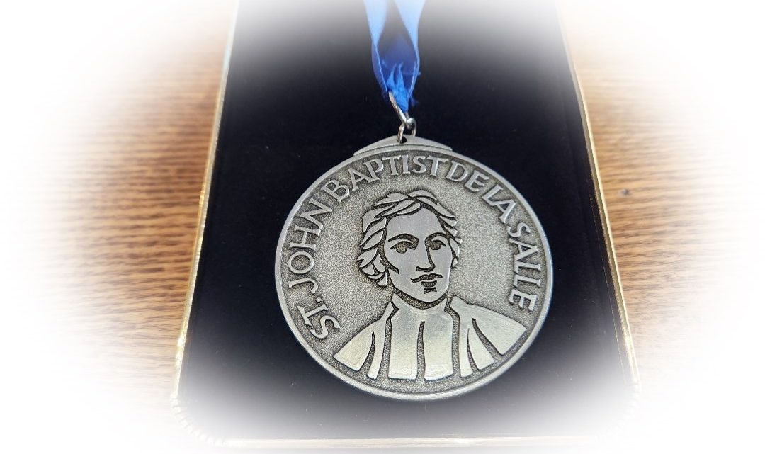 Deux membres de la communauté lasallienne de la Villa des Jeunes honorés